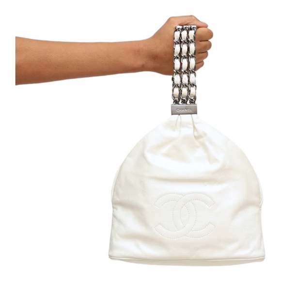 Chanel Rock and Chain Hobo - Picture 16 of 16